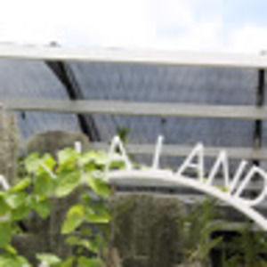 Meet your Posher, Serena